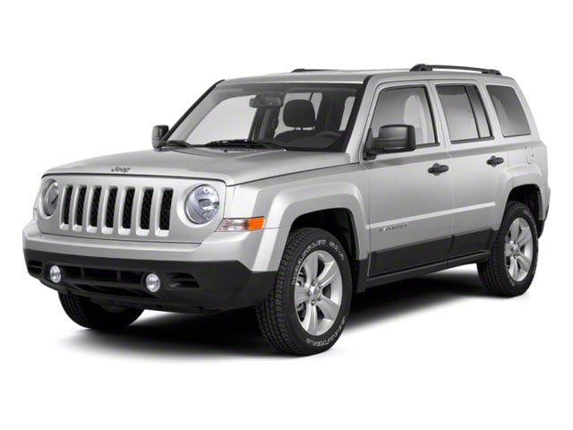 2013 Jeep Patriot Pictures Patriot Utility 4D Sport 2WD photos side front view 2013 Jeep Patriot Pictures Patriot Utility 4D Sport 2WD photos side front view