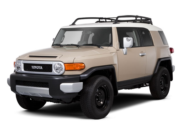 2013 Toyota FJ Cruiser Pictures FJ Cruiser Utility 4D 2WD V6 photos side front view 2013 Toyota FJ Cruiser Pictures FJ Cruiser Utility 4D 2WD V6 photos side front view