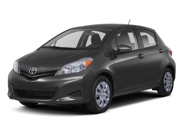 2013 Toyota Yaris Pictures Yaris Hatchback 5D LE I4 photos side front view 2013 Toyota Yaris Pictures Yaris Hatchback 5D LE I4 photos side front view