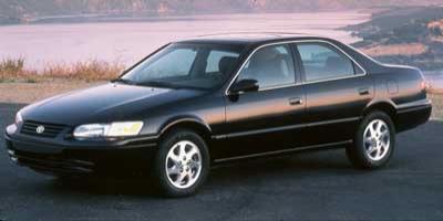 2002 toyota camry le mpg
