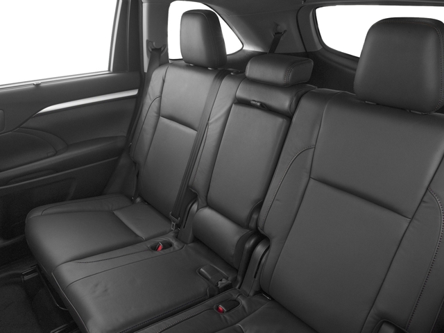 2017 Toyota Highlander Xle V6 Awd Pictures Nadaguides 2017 Toyota Highlander Pictures Xle V6 Awd Photos Backseat Interior